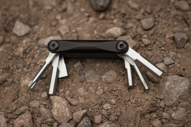 Specialized SWAT Conceal Carry MTB Tool Review - Cycling News